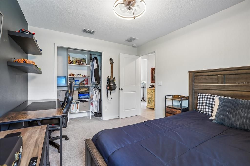 Active With Contract: $295,000 (3 beds, 2 baths, 1540 Square Feet)