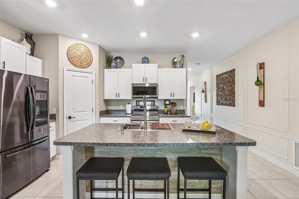 Active With Contract: $295,000 (3 beds, 2 baths, 1540 Square Feet)