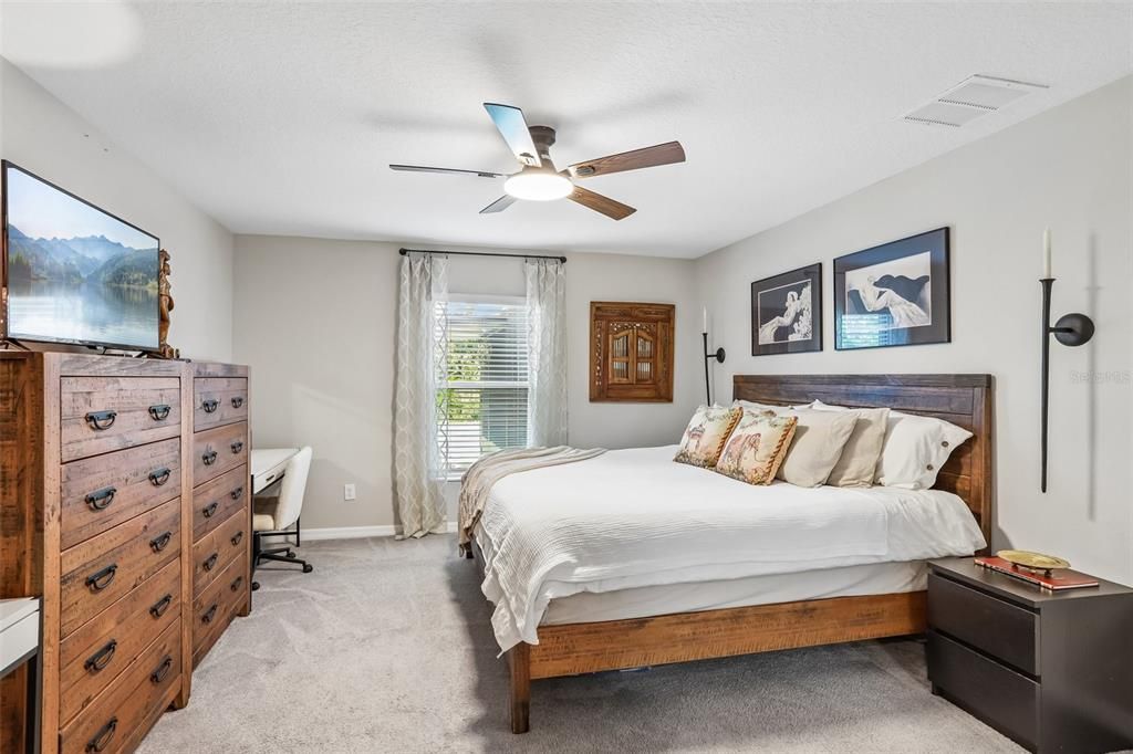 Active With Contract: $295,000 (3 beds, 2 baths, 1540 Square Feet)