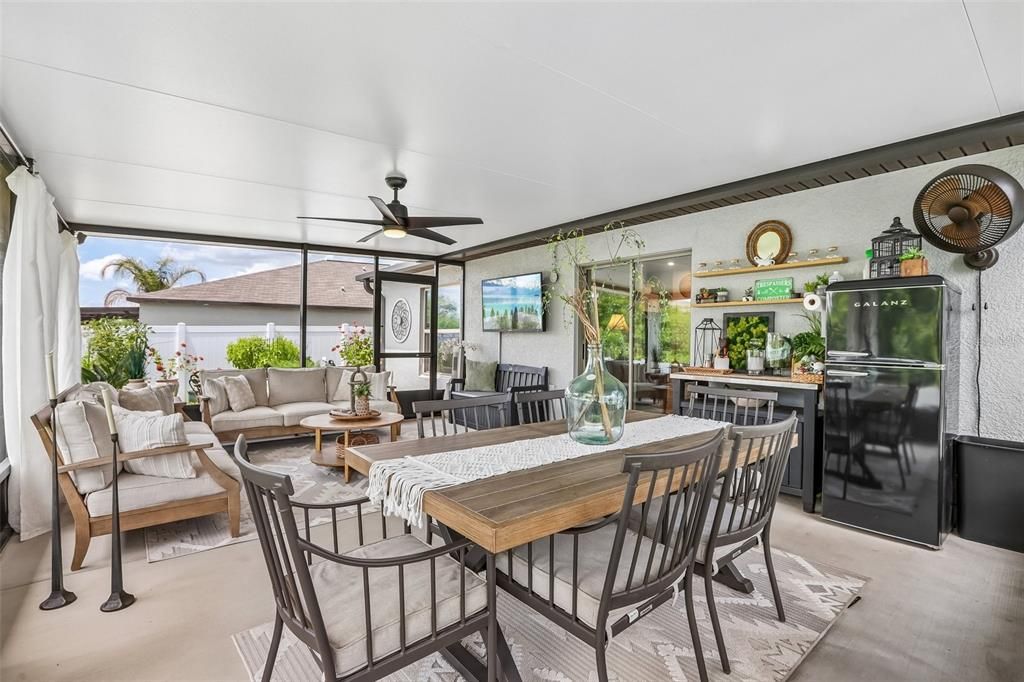 Active With Contract: $295,000 (3 beds, 2 baths, 1540 Square Feet)