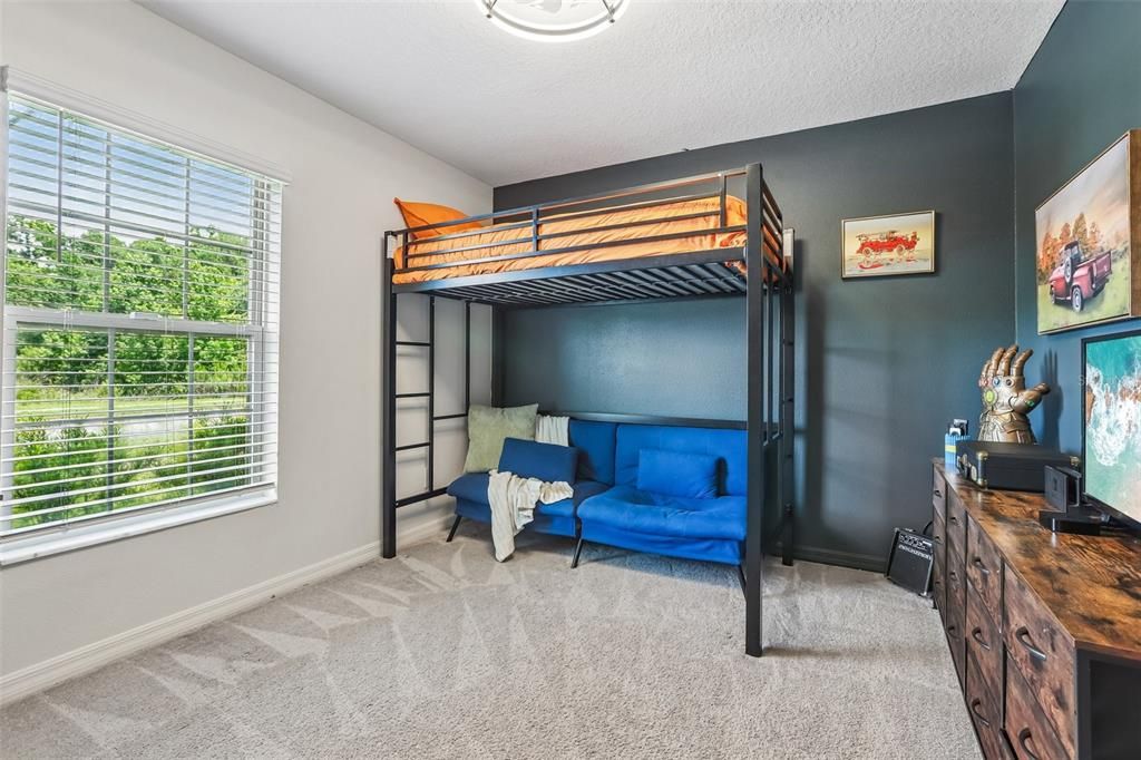 Active With Contract: $295,000 (3 beds, 2 baths, 1540 Square Feet)