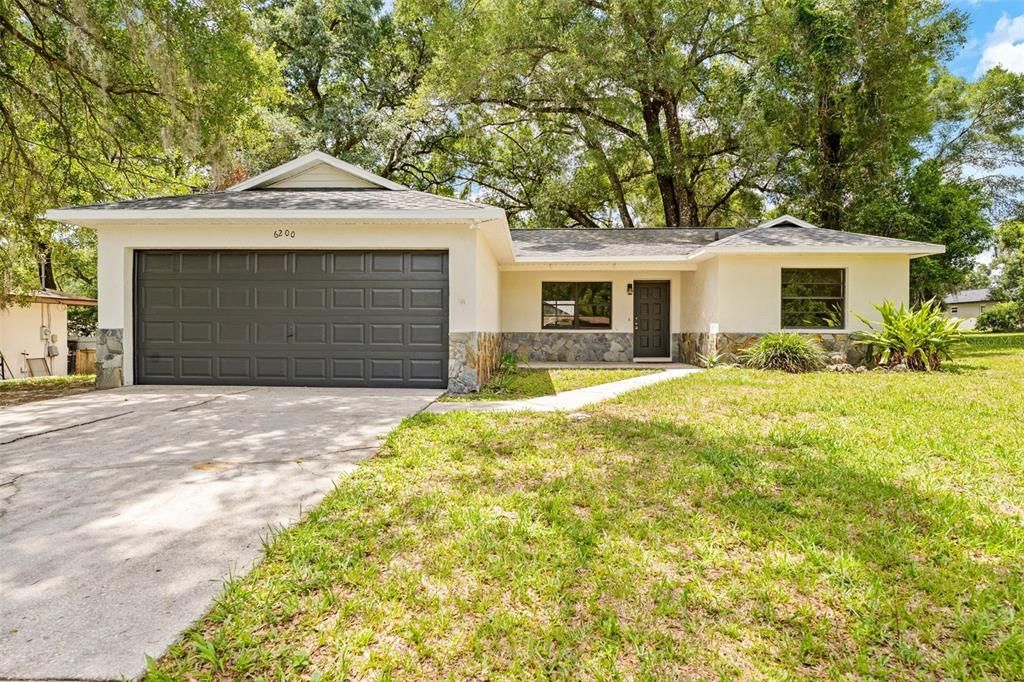 For Sale: $234,997 (3 beds, 2 baths, 1305 Square Feet)