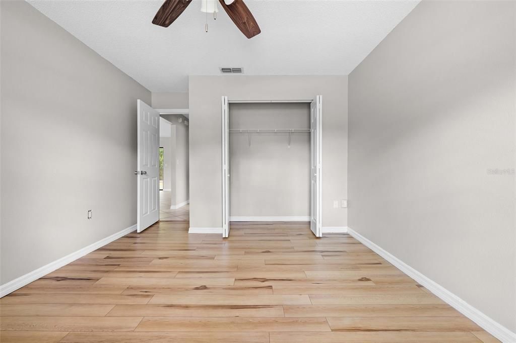 For Sale: $234,997 (3 beds, 2 baths, 1305 Square Feet)