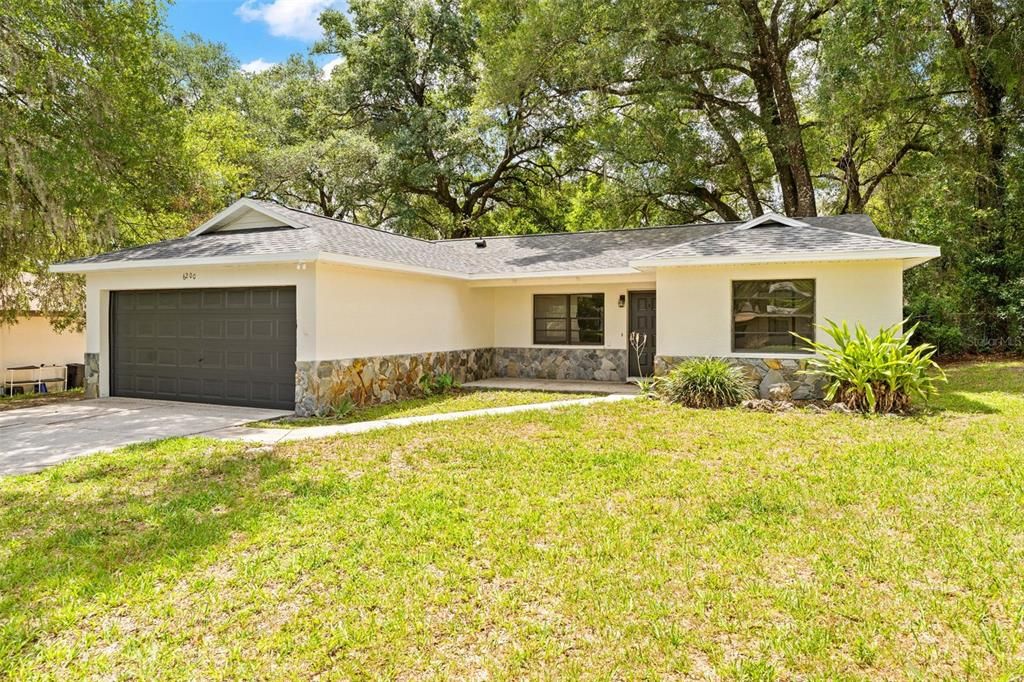 For Sale: $234,997 (3 beds, 2 baths, 1305 Square Feet)