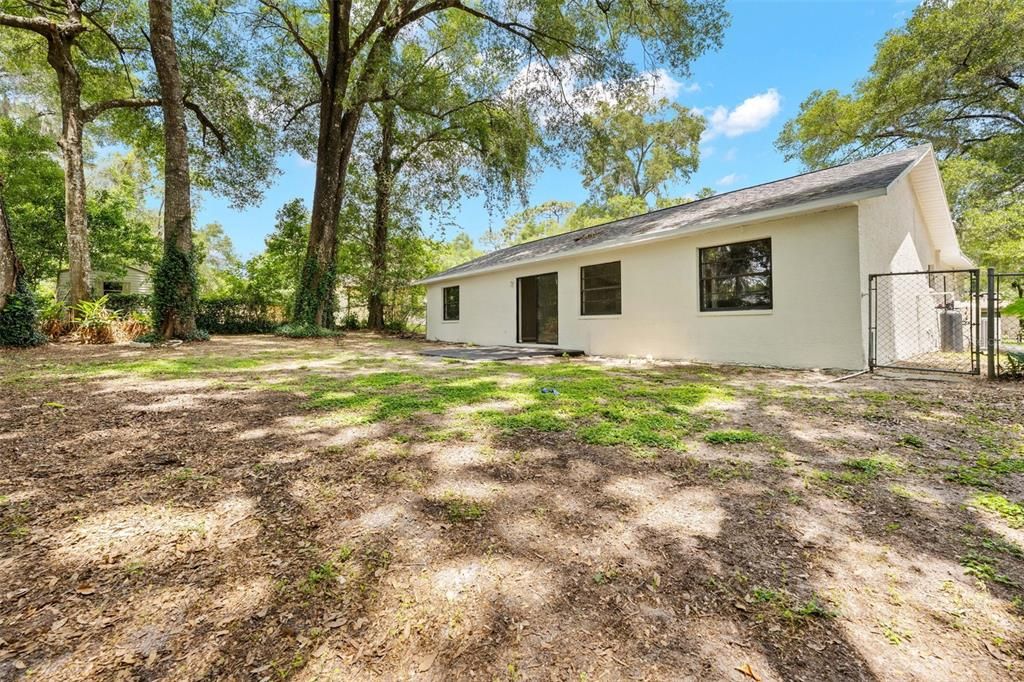 For Sale: $234,997 (3 beds, 2 baths, 1305 Square Feet)