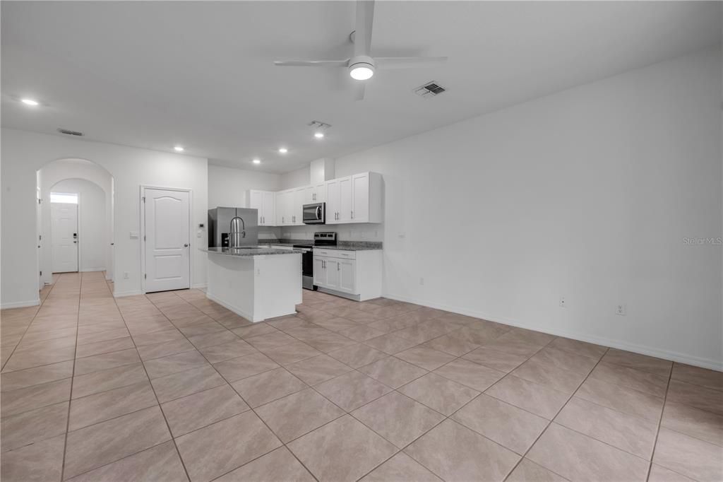 En Venta: $299,000 (3 camas, 2 baños, 1656 Pies cuadrados)