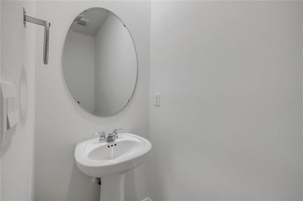 En Venta: $299,000 (3 camas, 2 baños, 1656 Pies cuadrados)