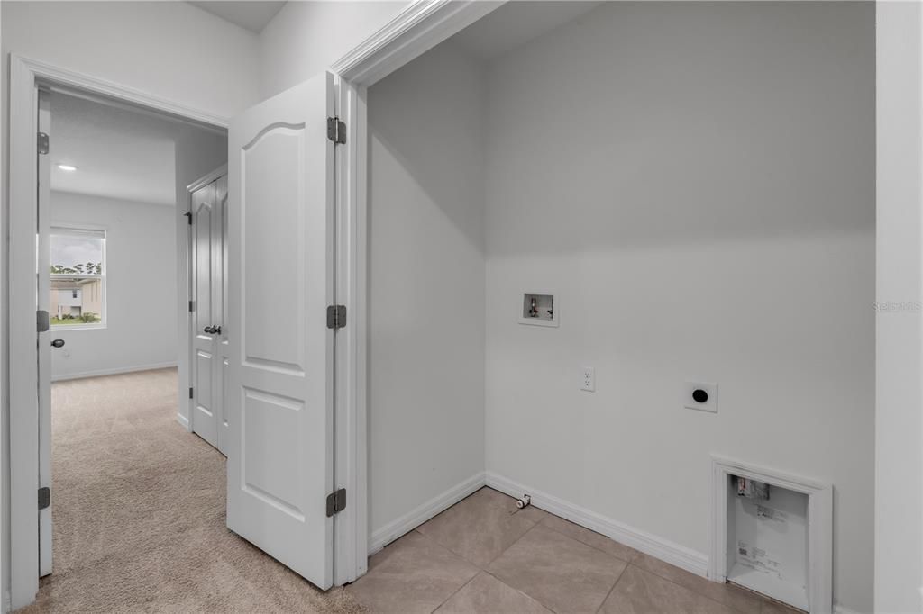 En Venta: $299,000 (3 camas, 2 baños, 1656 Pies cuadrados)