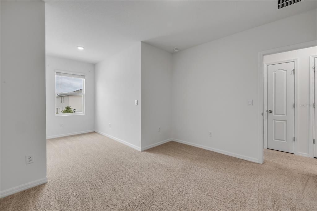 En Venta: $299,000 (3 camas, 2 baños, 1656 Pies cuadrados)