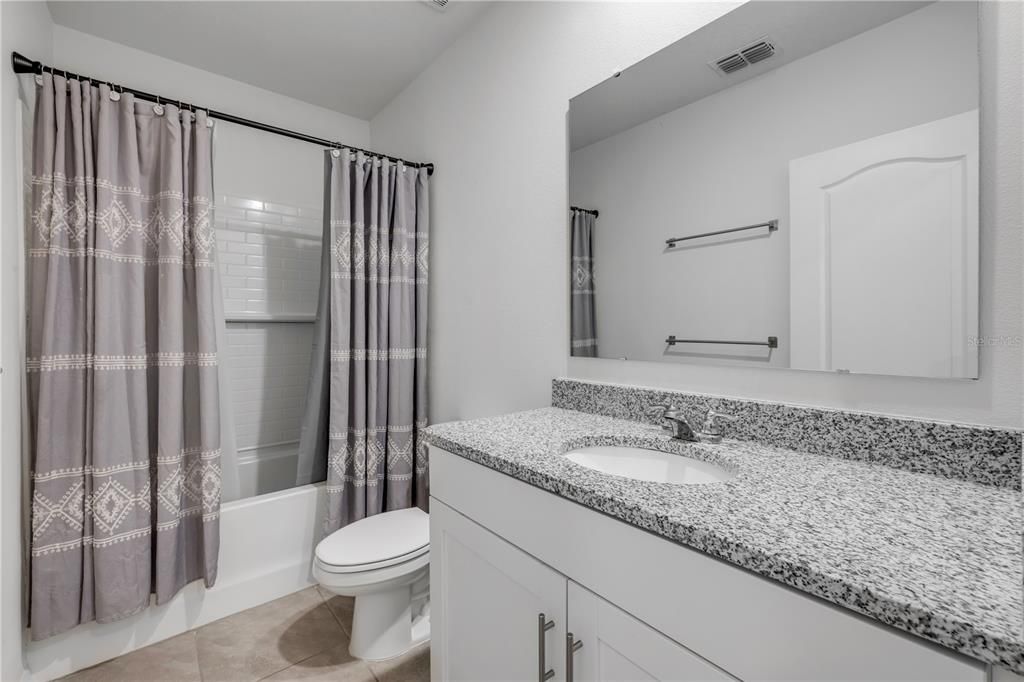 En Venta: $299,000 (3 camas, 2 baños, 1656 Pies cuadrados)