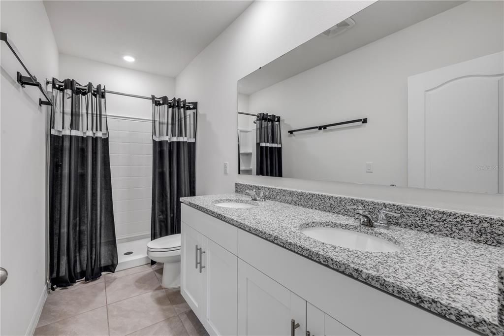 En Venta: $299,000 (3 camas, 2 baños, 1656 Pies cuadrados)