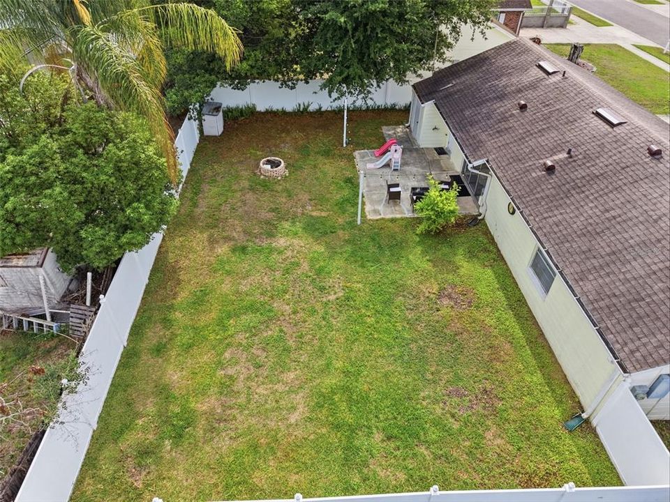 Activo con contrato: $325,000 (4 camas, 2 baños, 1224 Pies cuadrados)