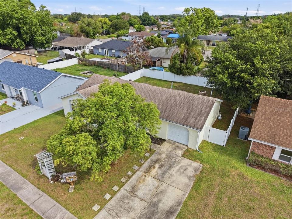 Activo con contrato: $325,000 (4 camas, 2 baños, 1224 Pies cuadrados)