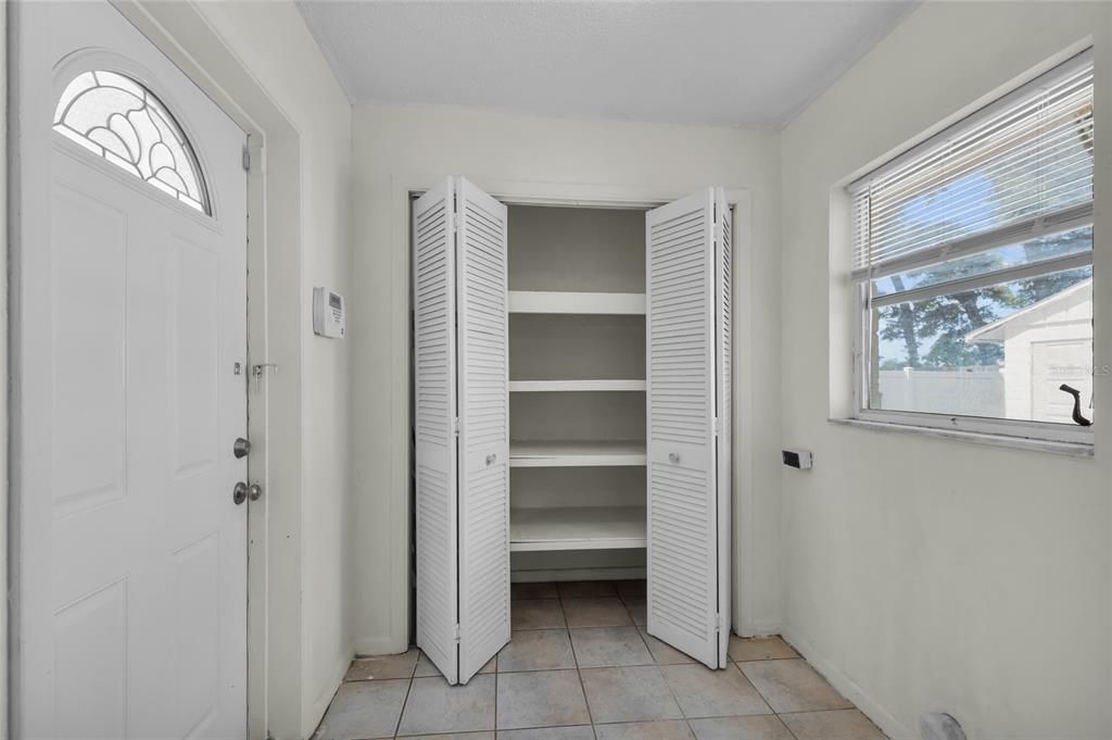 En Venta: $265,900 (3 camas, 2 baños, 1088 Pies cuadrados)