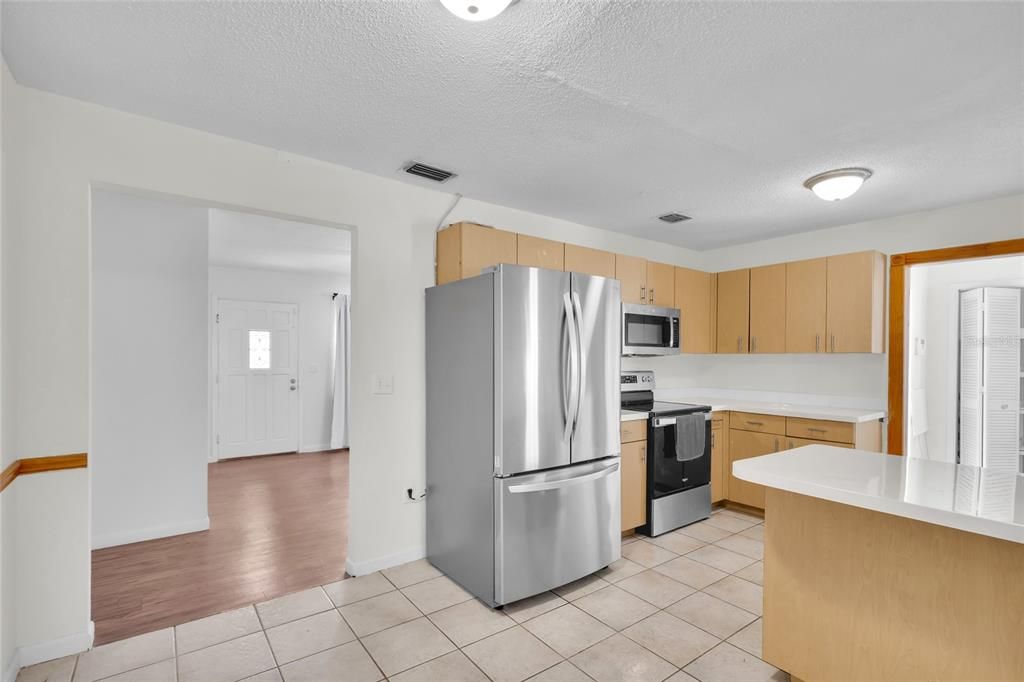 En Venta: $265,900 (3 camas, 2 baños, 1088 Pies cuadrados)
