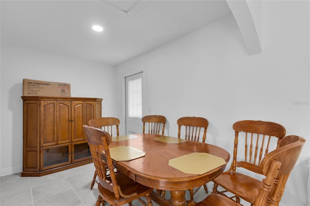 En Venta: $265,900 (3 camas, 2 baños, 1088 Pies cuadrados)