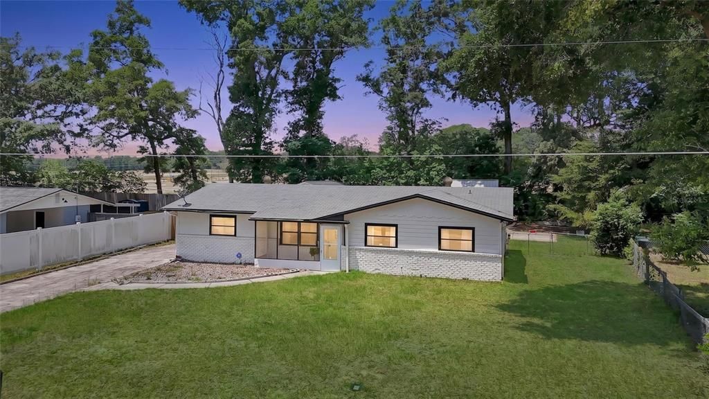 En Venta: $265,900 (3 camas, 2 baños, 1088 Pies cuadrados)
