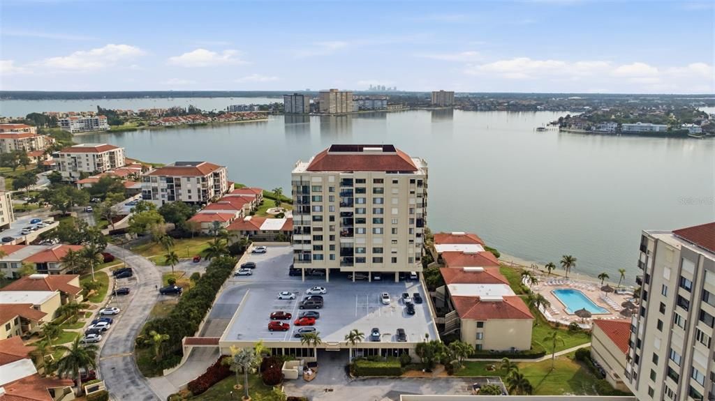 For Sale: $499,900 (2 beds, 2 baths, 1150 Square Feet)