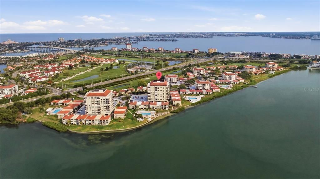 For Sale: $499,900 (2 beds, 2 baths, 1150 Square Feet)