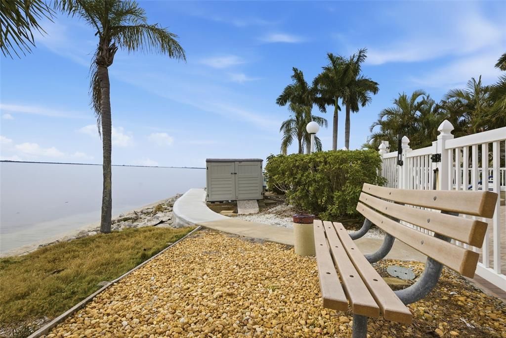 For Sale: $499,900 (2 beds, 2 baths, 1150 Square Feet)