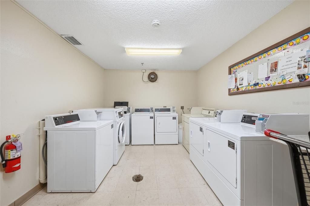 For Sale: $499,900 (2 beds, 2 baths, 1150 Square Feet)