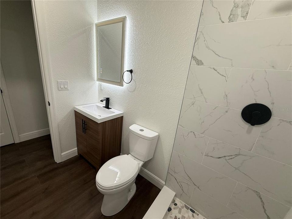 For Sale: $240,000 (3 beds, 2 baths, 1000 Square Feet)