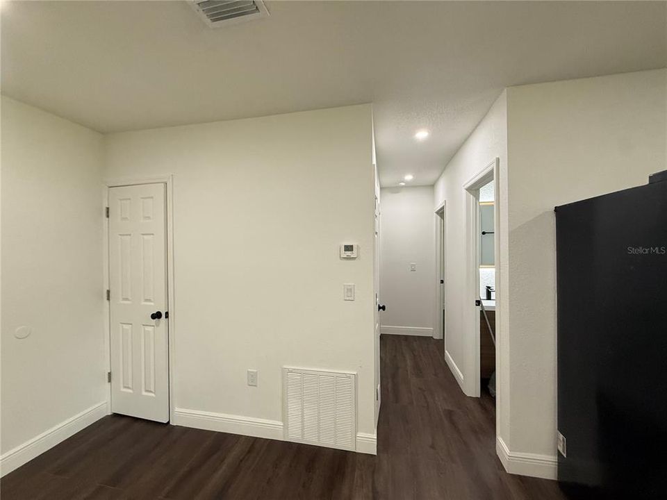 For Sale: $240,000 (3 beds, 2 baths, 1000 Square Feet)