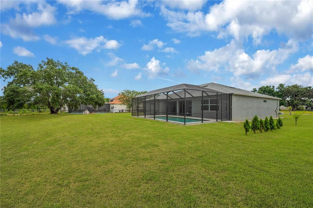 Activo con contrato: $875,000 (4 camas, 3 baños, 3042 Pies cuadrados)