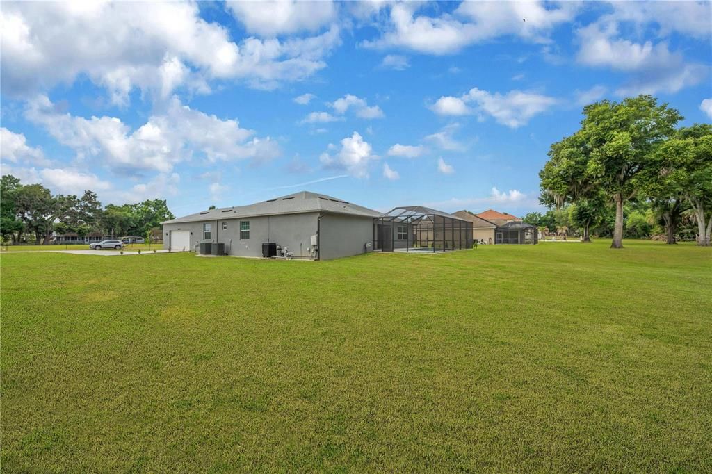 Activo con contrato: $875,000 (4 camas, 3 baños, 3042 Pies cuadrados)