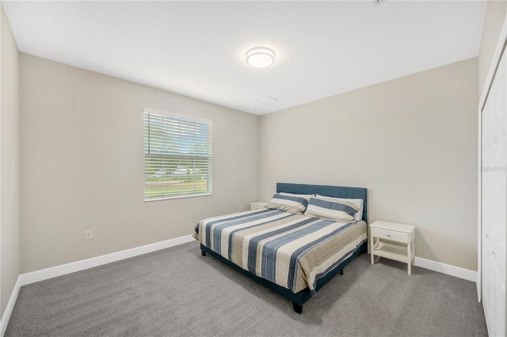 Activo con contrato: $875,000 (4 camas, 3 baños, 3042 Pies cuadrados)