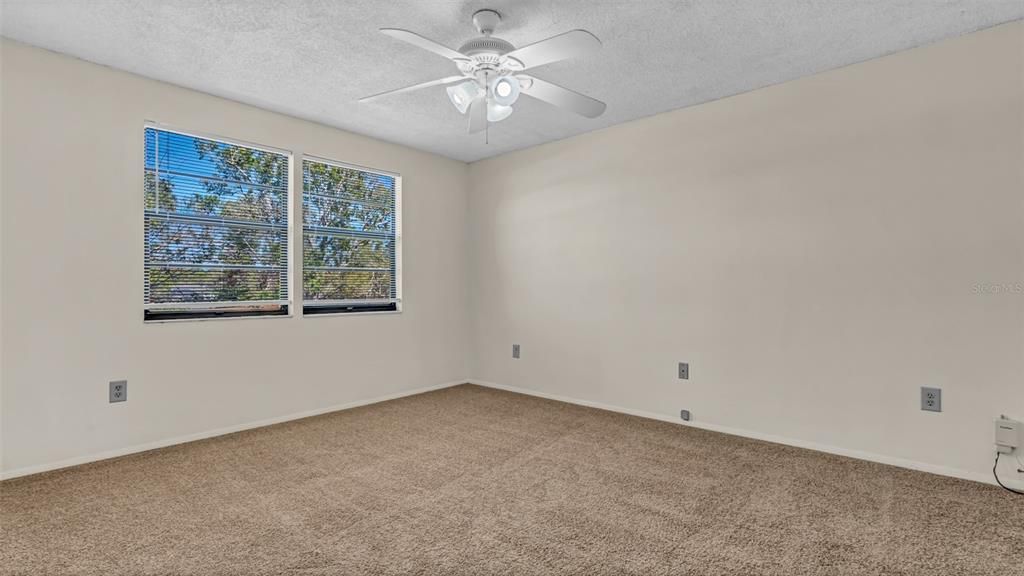 For Rent: $1,450 (2 beds, 2 baths, 915 Square Feet)