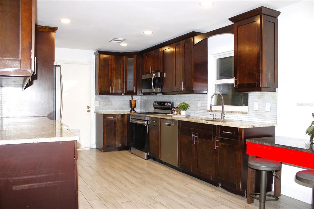 Active With Contract: $350,000 (3 beds, 2 baths, 1244 Square Feet)
