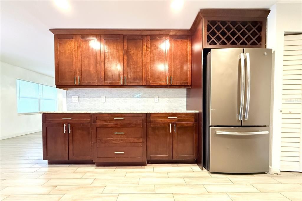 Active With Contract: $350,000 (3 beds, 2 baths, 1244 Square Feet)