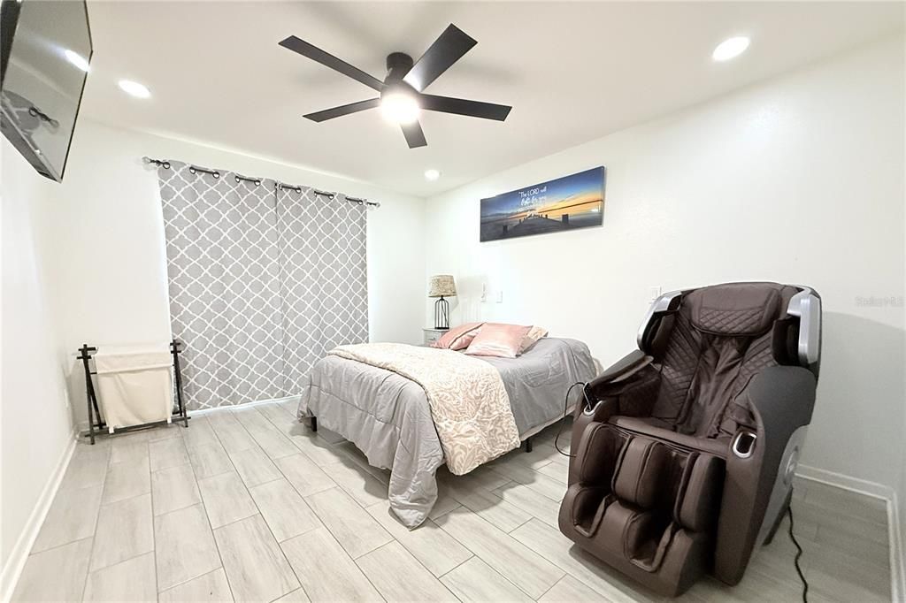 Active With Contract: $350,000 (3 beds, 2 baths, 1244 Square Feet)