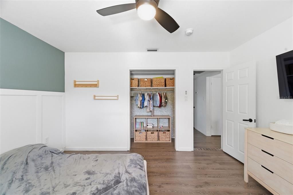 For Sale: $480,000 (3 beds, 2 baths, 1291 Square Feet)
