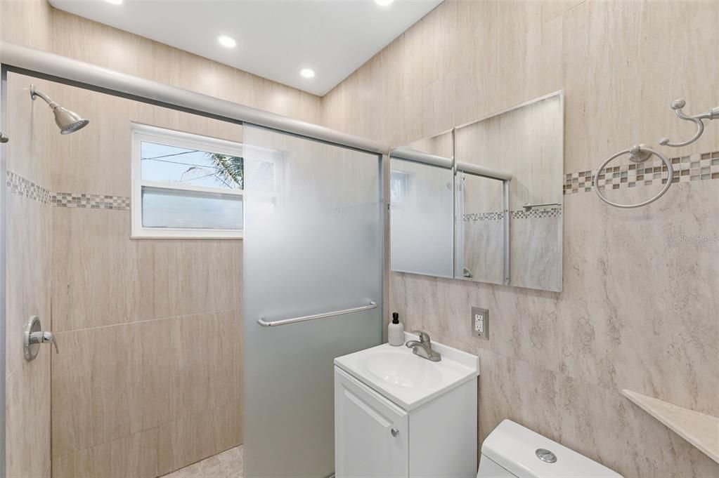 For Sale: $480,000 (3 beds, 2 baths, 1291 Square Feet)