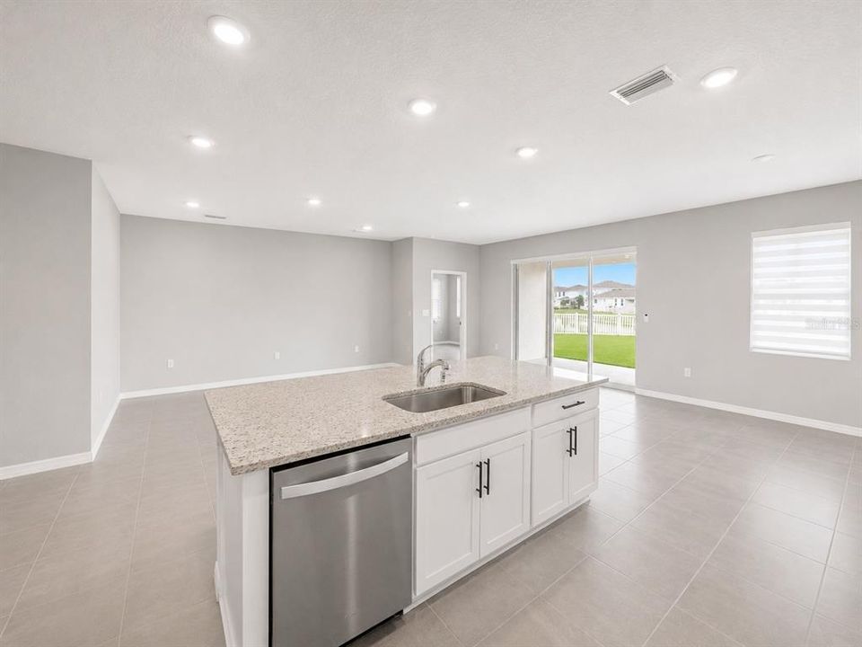 For Rent: $3,200 (4 beds, 2 baths, 2045 Square Feet)