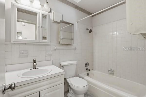 En Venta: $624,900 (3 camas, 2 baños, 1918 Pies cuadrados)