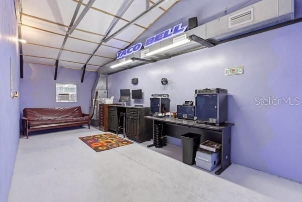 En Venta: $624,900 (3 camas, 2 baños, 1918 Pies cuadrados)