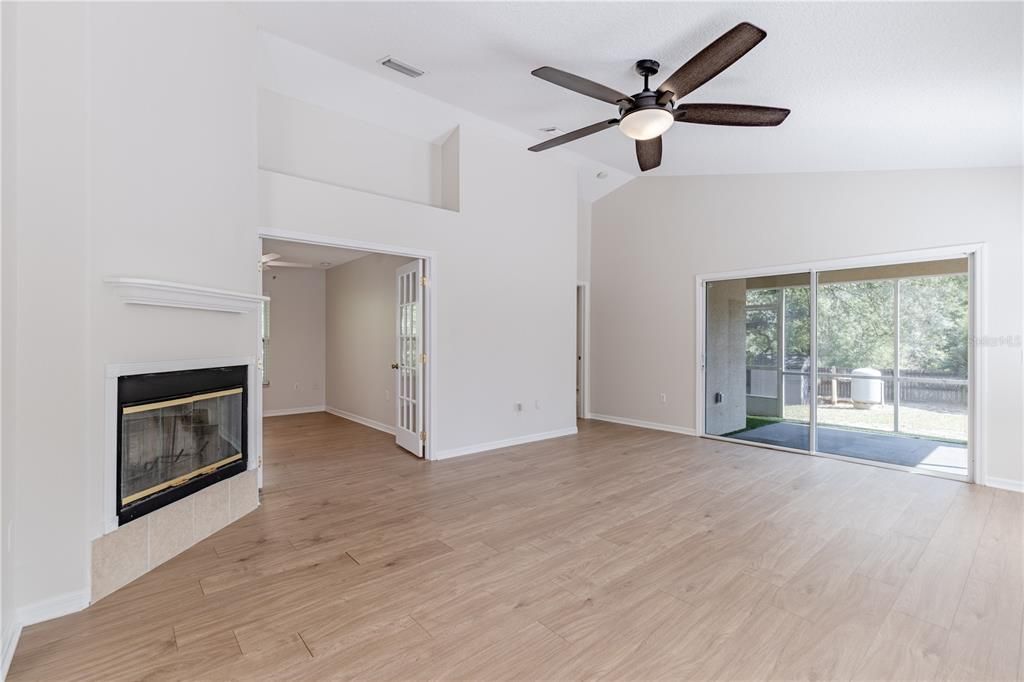 For Sale: $329,000 (3 beds, 2 baths, 1350 Square Feet)