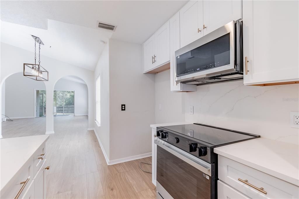 For Sale: $329,000 (3 beds, 2 baths, 1350 Square Feet)