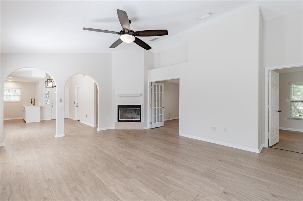 For Sale: $329,000 (3 beds, 2 baths, 1350 Square Feet)