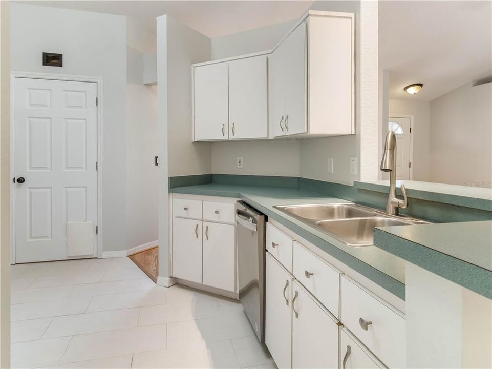 En Venta: $254,000 (3 camas, 2 baños, 1435 Pies cuadrados)