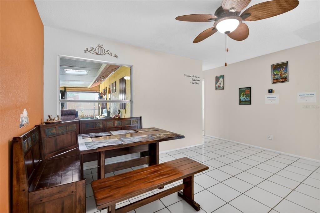 En Venta: $320,000 (2 camas, 2 baños, 1417 Pies cuadrados)