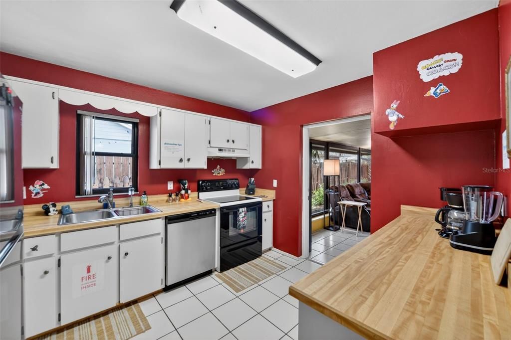 En Venta: $320,000 (2 camas, 2 baños, 1417 Pies cuadrados)