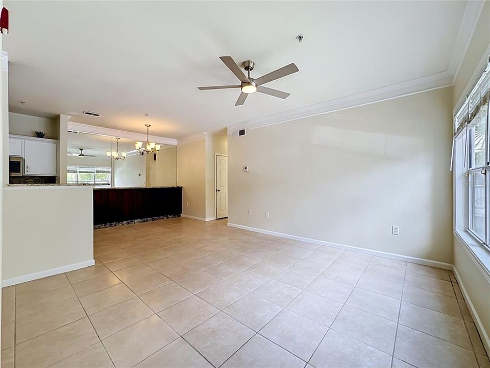 For Sale: $185,000 (2 beds, 2 baths, 1048 Square Feet)