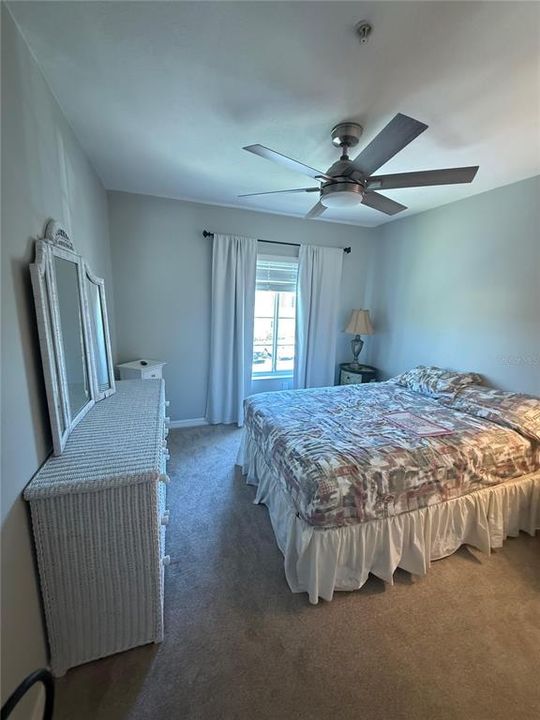 En Venta: $254,900 (3 camas, 2 baños, 1302 Pies cuadrados)