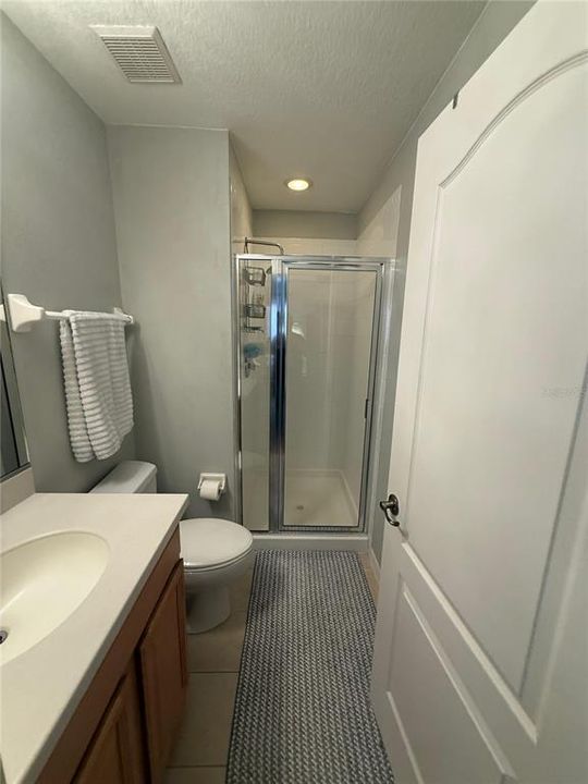 En Venta: $254,900 (3 camas, 2 baños, 1302 Pies cuadrados)