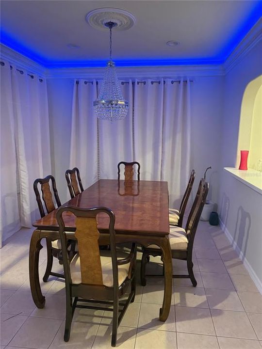 En Venta: $254,900 (3 camas, 2 baños, 1302 Pies cuadrados)
