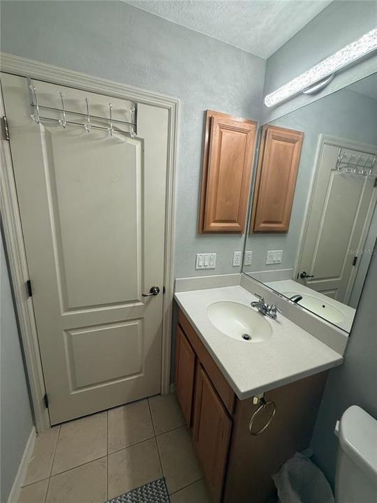 En Venta: $254,900 (3 camas, 2 baños, 1302 Pies cuadrados)